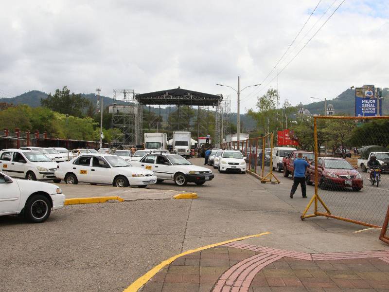 Los festejos por los 448 años de Tegucigalpa comienzan este sábado con el concierto de Ozuna, para el que se prepara un escenario en las cercanías de la UNAH.