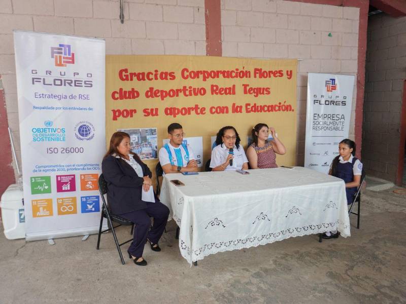 Grupo Flores inaugura mejoras en la Escuela Enciende una Luz en Tegucigalpa