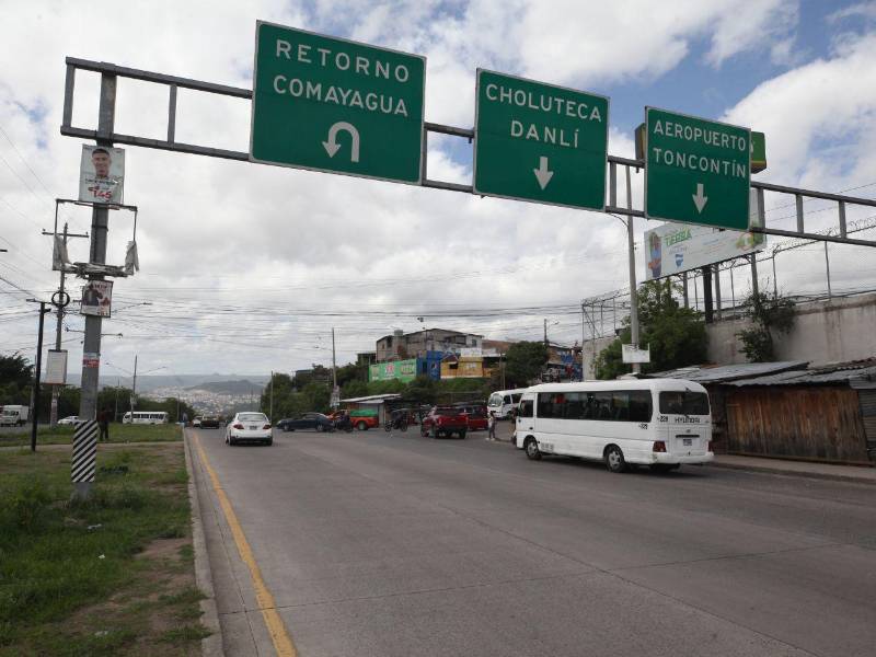Colonias como San Francisco, Amaya Amador e Israel Norte solicitan un puente peatonal en el anillo periférico para evitar más tragedias peatonales.
