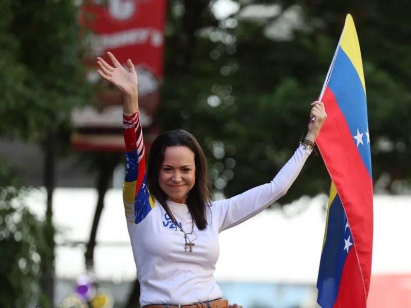 La esperada ceremonia Nobel de la Paz 2025, reconocerá a la líder opositora de Venezuela, Corina Machado, la séptima latinoamericana en recibir esta distinción. ¿Qué presidentes asistirán a la premiación y quiénes no? A continuación los detalles.
