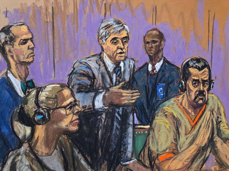 Fotografía de un dibujo realizado por la artista Jane Rosenberg donde aparece el presidente depuesto de Venezuela, Nicolás Maduro, junto a su esposa Cilia Flores, y sus abogados Mark Donnelly y Barry pollack, durante su comparecencia este lunes, ante un tribunal federal en Nueva York (EE.UU.).