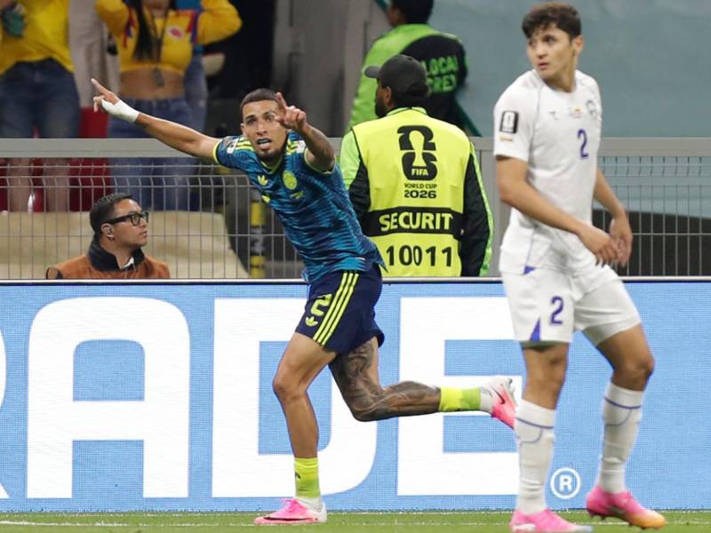 Daniel Muñoz pudo a ganar a Colombia sobre Uzbekistán.