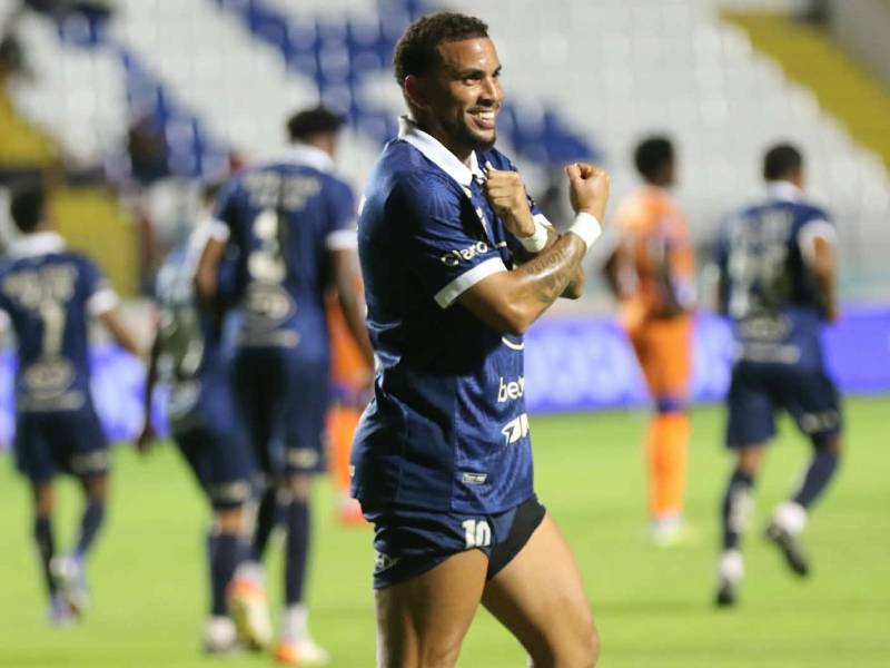Rodrigo De Olivera ha marcado su segundo gol en cuatro juegos en este torneo Apertura.