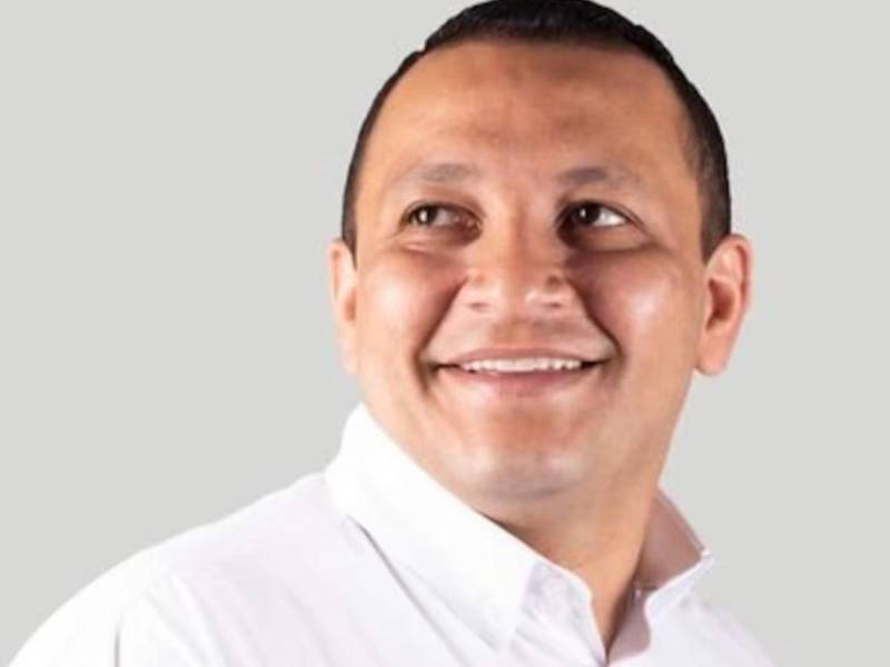 En marzo de este año, el Tribunal Administrativo del Valle del Cauca anuló la elección de Juan David Piedrahíta López como alcalde de Cartago para el periodo 2024-2027, tras determinar que incurrió en doble militancia política.
