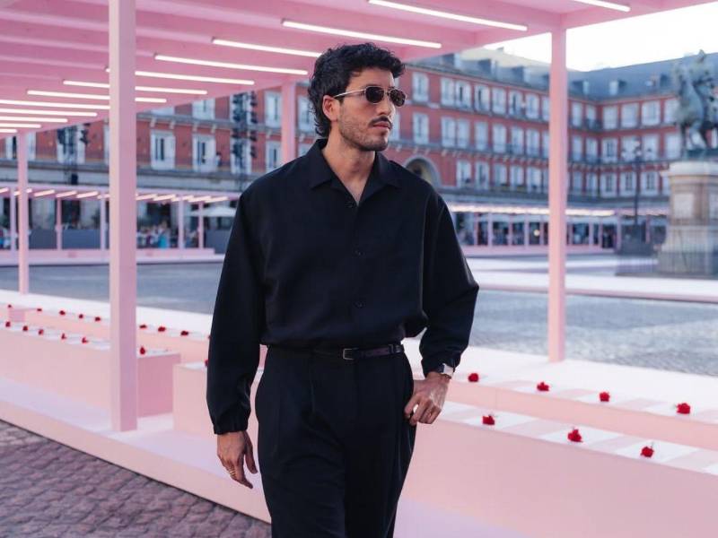 A estos artistas se suma el cantante de vallenatos colombiano Silvestre Dangond, quien cantará por primera vez en televisión Una vaina bien junto a Sebastián Yatra.