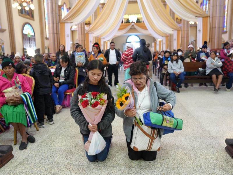 Miles de fieles católicos se congregan desde el pasado fin de semana en Tegucigalpa para venerar a la Virgen de Suyapa, la Patrona de Honduras en ocasión de las celebraciones, este 3 de febrero, el día consagrado a Ella.