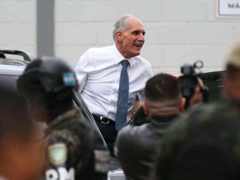 Nasry Asfura será recibido este sábado por la tarde en la residencia de Donald Trump.