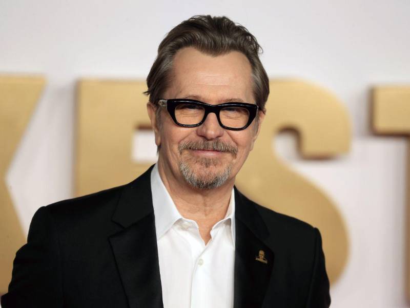 Gary Oldman apoyó a su compañero de reparto en Slow Horses, Jack Lowden, como el actor elegido para encarnar al próximo 007.