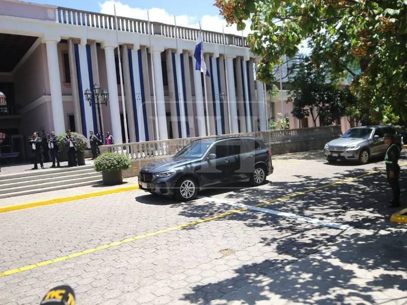 Las autoridades de Salud aseguran que no permitirán prácticas abusivas dentro del sistema, como <b>planillas duplicadas</b> o médicos con múltiples plazas.