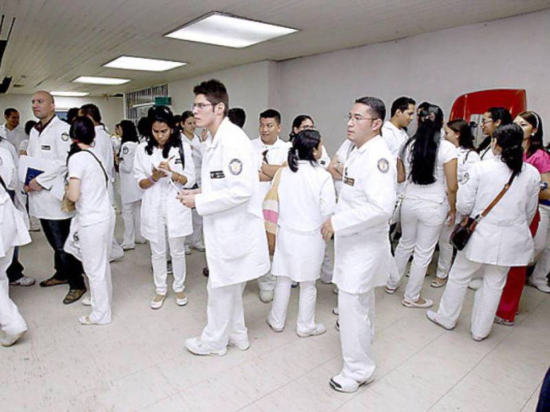 Son 179 residentes que estudiarán a partir del 2026 las diferentes especialidades médicas que imparte la UNAH.