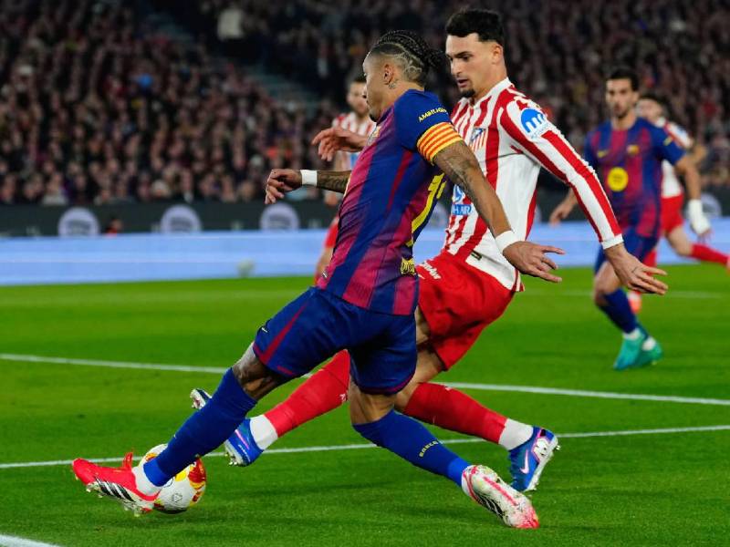 Imágenes del desarrollo del partido.