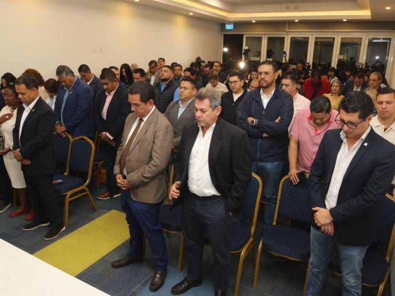 Los liberales van con el objetivo de negociar la presidencia del Congreso Nacional, mientras que los nacionalistas están decididos que Zambrano será liderará el Legislativo.