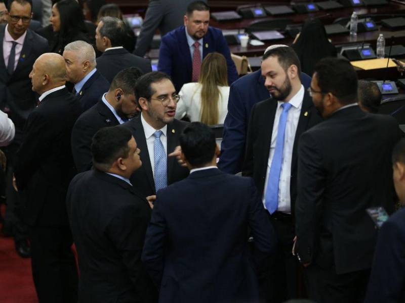 El presidente del CAH, Gustavo Solorzano, consideró positiva la instalación de la junta directiva provisional y en propiedad, en el Congreso Nacional.