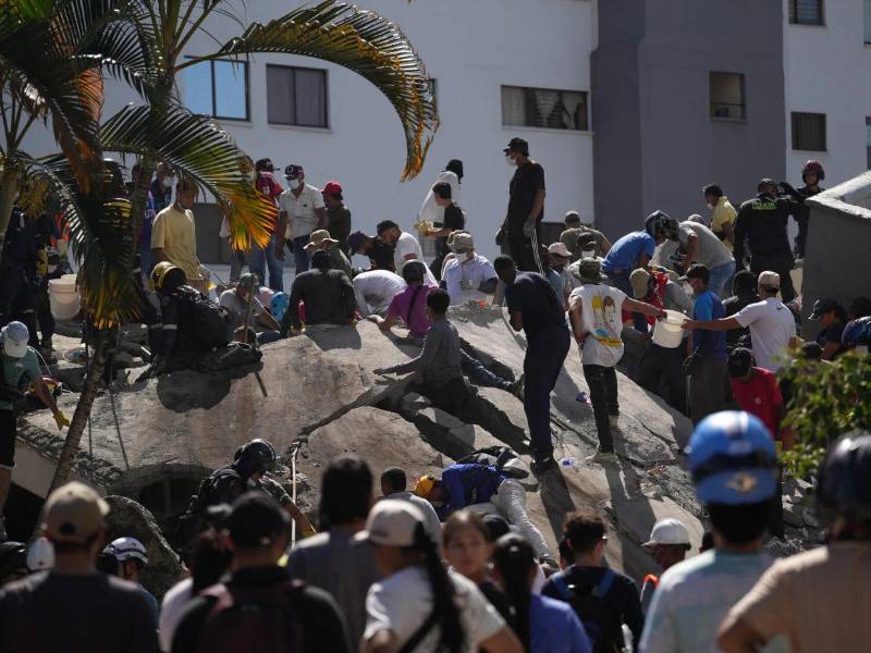 Papa León XIV expresa su dolor por el terremoto de Colombia y su gratitud a los socorristas