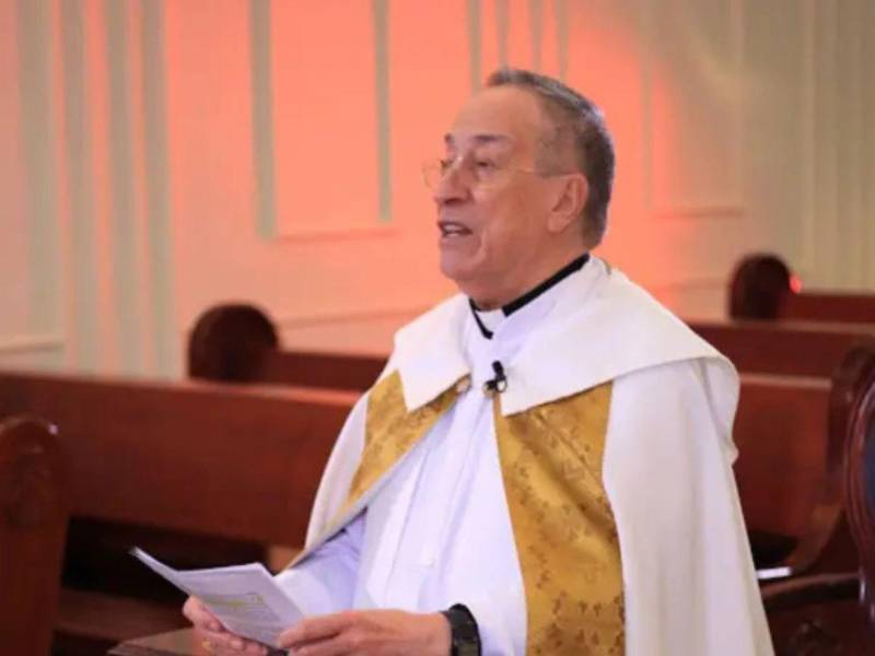 El cardenal en su reflexión se preguntó cuántos jóvenes están atormentados por un demonio malo, por el crimen, por la muerte, por quitarle la vida a otros cuando la vida es sagrada.