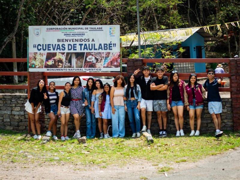 Los alumnos de música y danza de ambas organizaciones protagonizaron un espectáculo artístico que evidenció el nivel formativo alcanzado por jóvenes que provienen de comunidades en situación de vulnerabilidad.