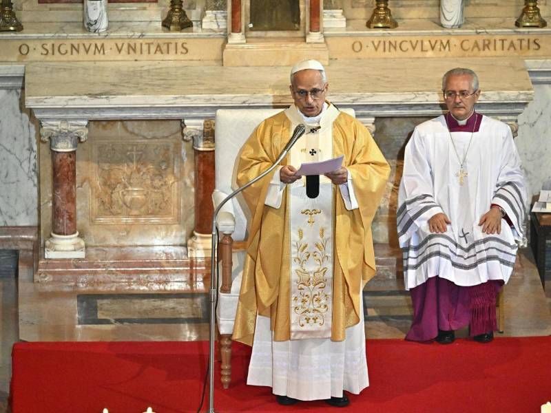 El líder de la Iglesia Católica ofició una misa en la Basílica de San Agustín.