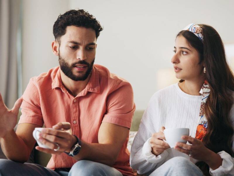 Comunicar lo incómodo a tiempo evita silencios que con los años se vuelven distancia.