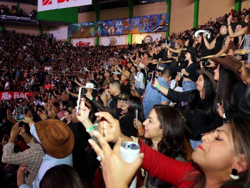La boletería se agotó por completo, dejando constancia de la expectación masiva que generó Bronco en Tegucigalpa.