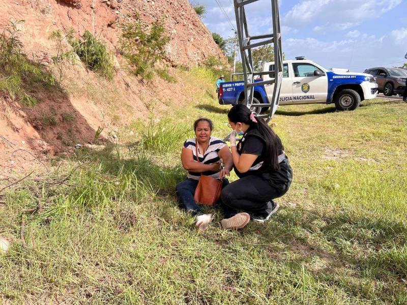 Varias personas resultaron lesionadas en el accidente vial.