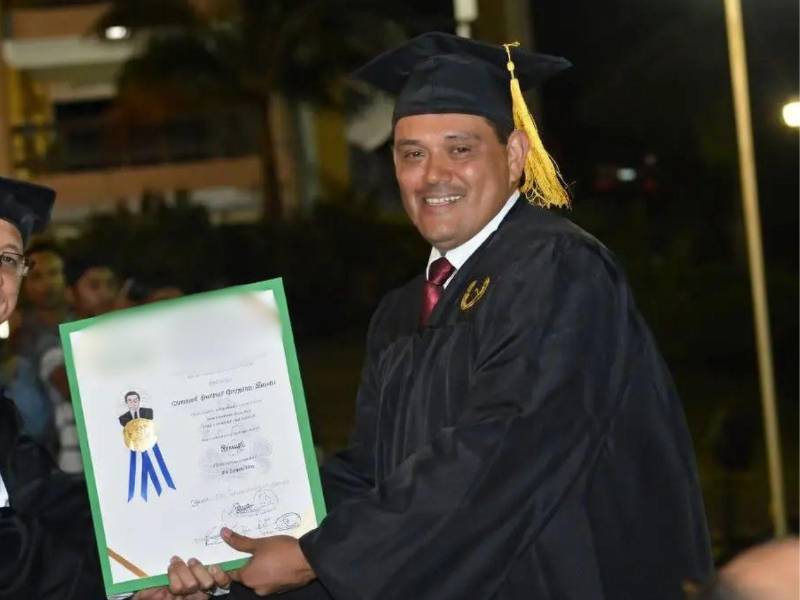 El peatón fue identificado como Alexander Trinidad Maradiaga Chacón, quien falleció a consecuencia del impacto. A continuación, los detalles del lamentable suceso.