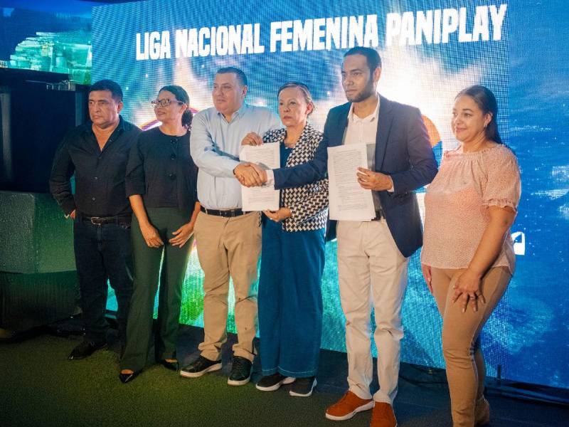 Paniplay.com se consolida como el único patrocinador de la Liga Nacional Femenil de Honduras, impulsando la profesionalización del deporte. Esta alianza estratégica beneficia a más de 550 jugadoras de 22 equipos con uniformes y respaldo integral en todo el país.