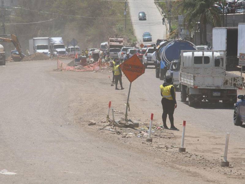 Autoridades de la SIT aseguraron que la ampliación a la carretera a Olnacho avanza tras el desembolso de cuentas pendientes con el contratista de la obra.