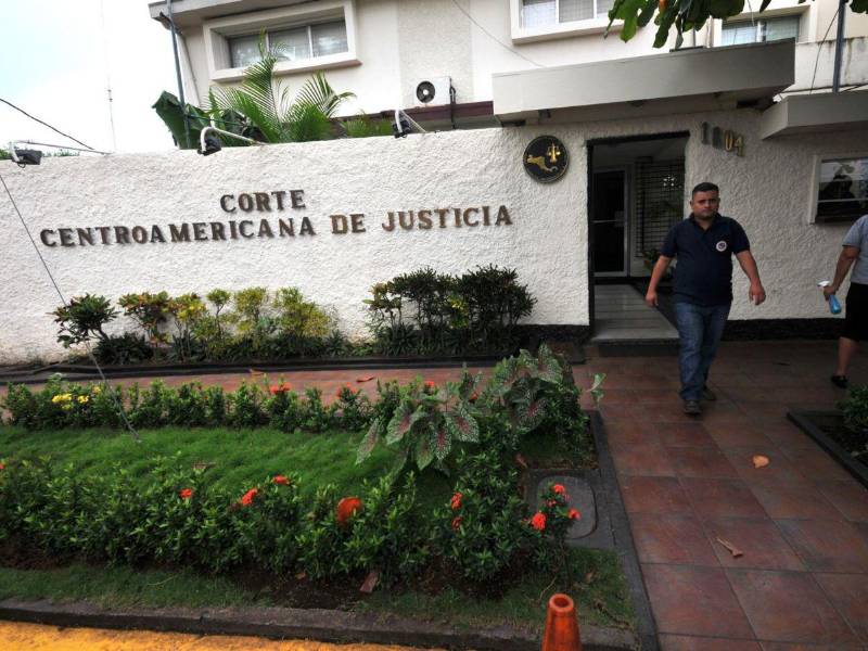 Salida de Honduras de la Corte Centroamericana busca liberar fondos públicos, según las autoridades.