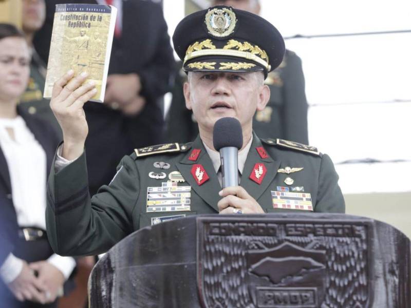 Roosevelt Hernández, jefe del Estado Mayor Conjunto de las Fuerzas Armadas.
