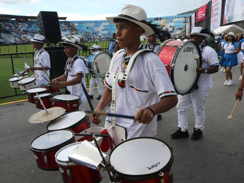 Jóvenes de 78 colegios se preparan para las fiestas patrias 2025