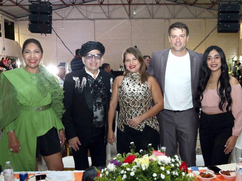 Raquel Lazo, Miguel Caballero Leiva, Cristina Rodríguez, Gustavo Leone y Melissa López conformaron el jurado de este año.