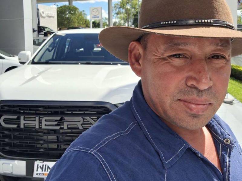 Familiares y autoridades mantienen activa la búsqueda del ganadero Rodbin Suazo, quien fue reportado como desaparecido desde el fin de semana en el departamento de Comayagua. Esto se sabe de su desaparición: