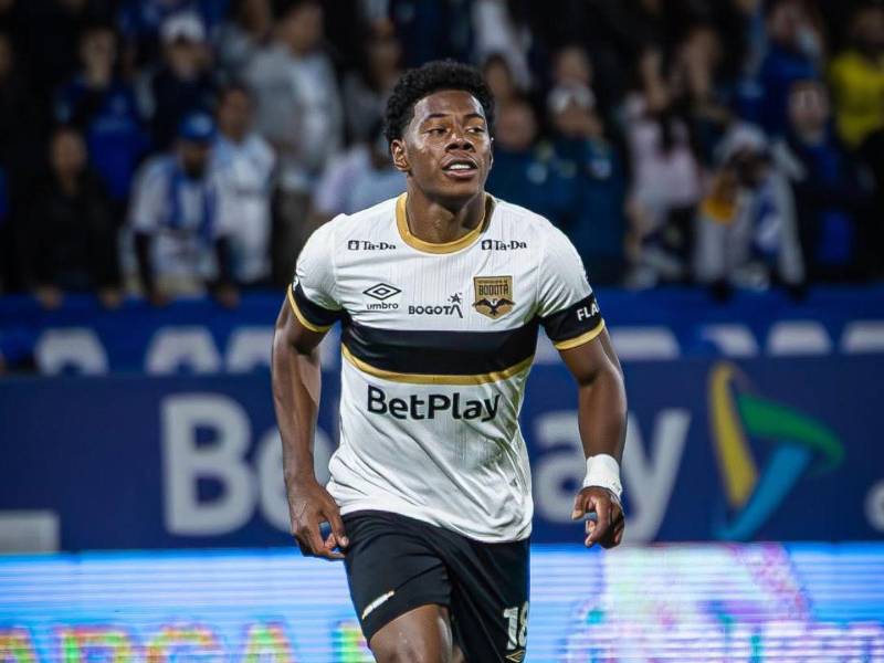 Salvatore Simeone, director deportivo del Internacional, llenó de elogios al delantero hondureño.