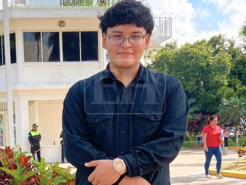 Nelson Davián Portillo Martínez, un adolescente hondureño originario de La Masica, Atlántida, murió dentro de un vagón de tren en Laredo, Texas, tras un episodio de extrema exposición al calor mientras intentaba llegar nuevamente a Estados Unidos para reencontrarse con su familia.