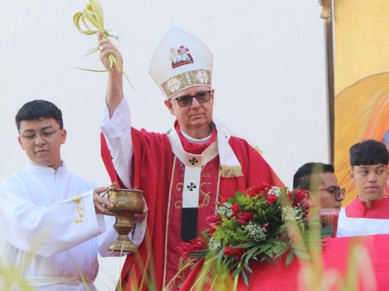 Arzobispo José Nácher pide no reducir la Semana Santa a un acto vacacional