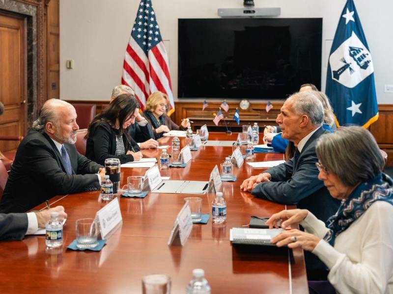 Como parte de su agenda internacional, el presidente electo de Honduras, Nasry Asfura, ha sostenido una serie de reuniones en Washington con secretarios y funcionarios del Gobierno de Estados Unidos, así como con autoridades del Banco Interamericano de Desarrollo (BID) y organismos internacionales.