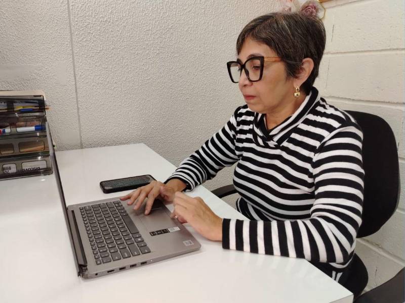 La periodista e investigadora del tema de transparencia, Rosa Rodríguez Morazán, lamentó que las instituciones obligadas aún busquen ocultar información que por obligación legal deben divulgar en sus portales.