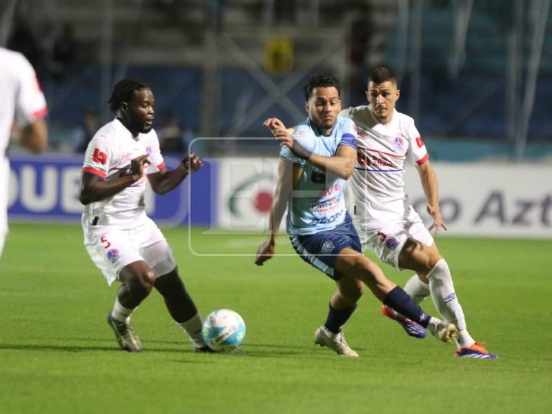 Imágenes del desarrollo del partido.