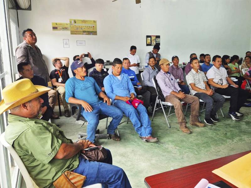 Café Ragá, en colaboración con AgroIris e IMRECOH, capacita a productores en buenas prácticas agrícolas en Jesús de Otoro, Intibucá.