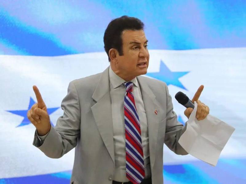 Nasralla dijo que la validación de los resultados «les va a pesar toda la vida» a las autoridades del CNE porque dejaron sin revisar «10.000 urnas que representan más de dos millones de votos».