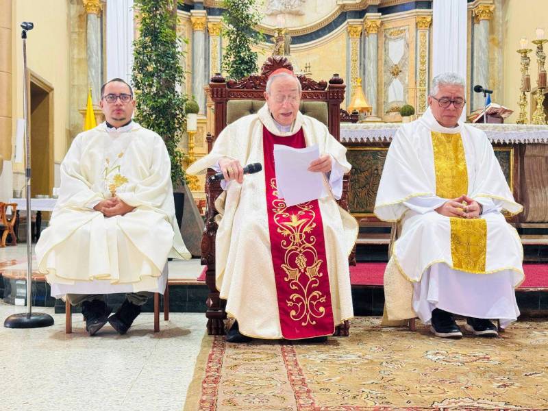 “Todo aquel que se apropia de lo que no es suyo es un ladrón, es un bandido”, cuestionó.