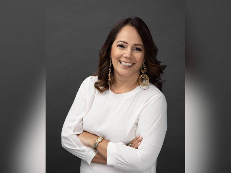 Mey Hung: “Muchas mujeres me han apoyado en mi vida, confiando en mí y en mi potencial, es por eso que yo ahora en lo que puedo hago lo mismo para otras.