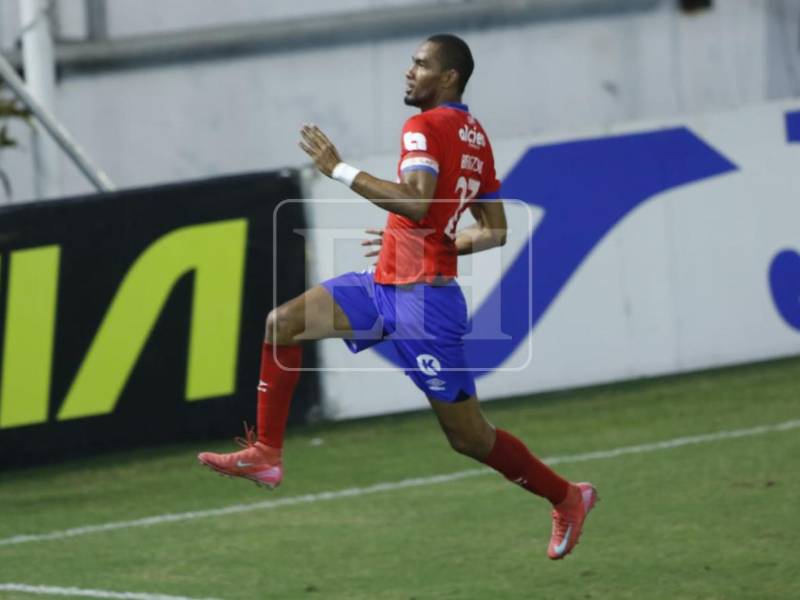 Marathón con ayuda del VAR elimina a Olimpia de la triangular y se ilusiona con otra final