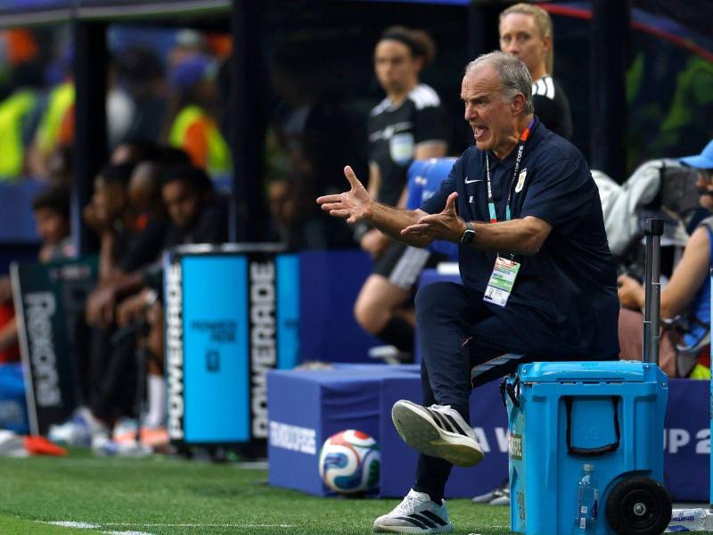 Marcelo Bielsa va de fracaso en fracaso cuando dirige un Mundial.