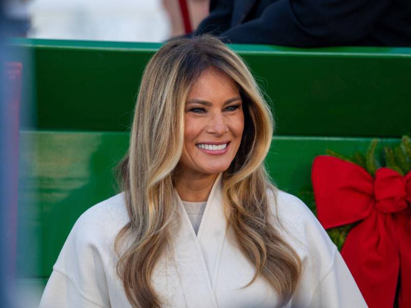 El documental sobre Melania Trump ofrecerá un vistazo tras bambalinas a la vida de la esquiva primera dama estadounidense, según promete el primer tráiler del filme compartido este miércoles en sus redes sociales.
