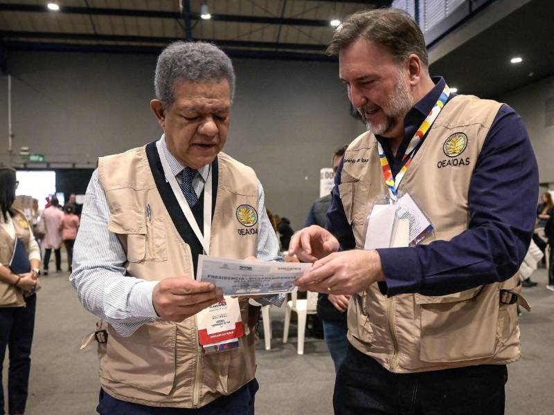 El jefe de la misión, Leonel Fernández, destacó que hasta el momento no se han registrado irregularidades que pongan en riesgo el proceso electoral colombiano.