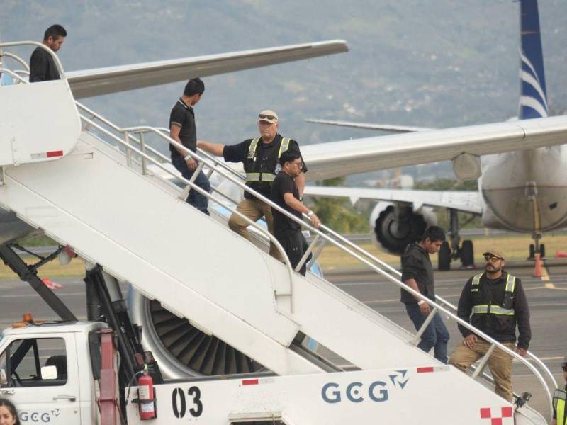 El primer vuelo aterrizó el pasado sábado 11 de abril.