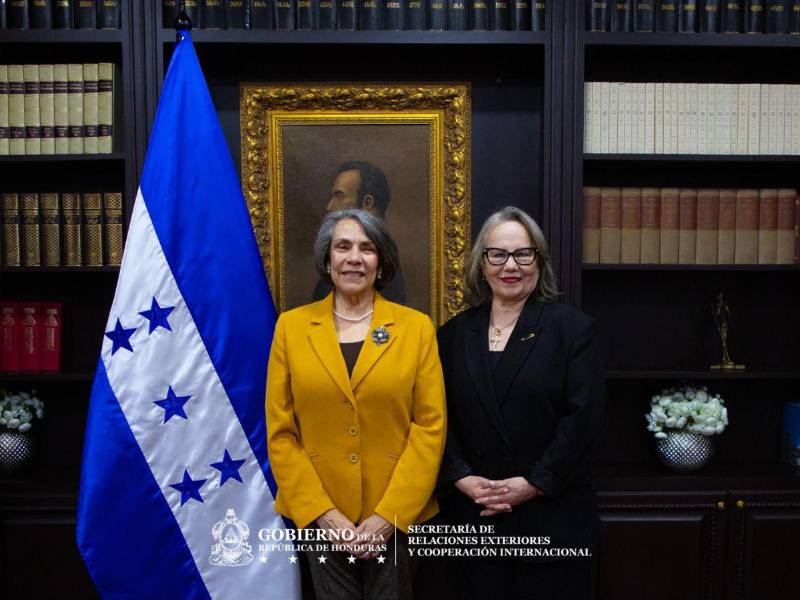 Canciller Agüero y embajadora de Chile