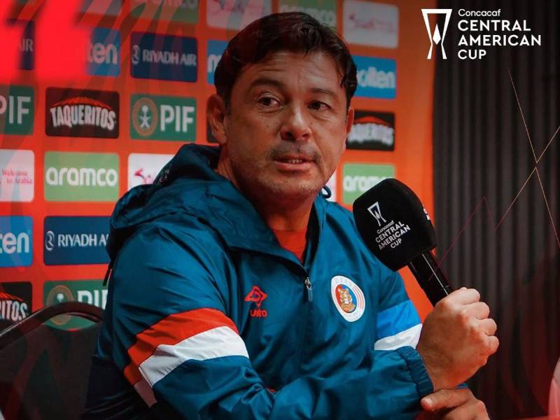 <b>Adrián Sánchez, DT de FAS</b>: Sabemos que en esta competición los resultados no nos han acompañado, pero confiamos en este grupo. Mañana saldremos a hacer un gran partido.