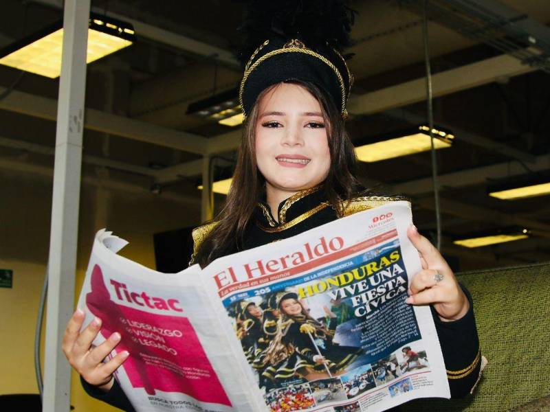 La reina de las palillonas de EL HERALDO cursa el duodécimo grado del Bachiller Técnico Profesional en Informática en el Instituto Mary de Flores, donde mantiene un desempeño sobresaliente.